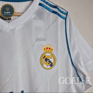 Alternative view of Real Madrid 17/18 Home Kit