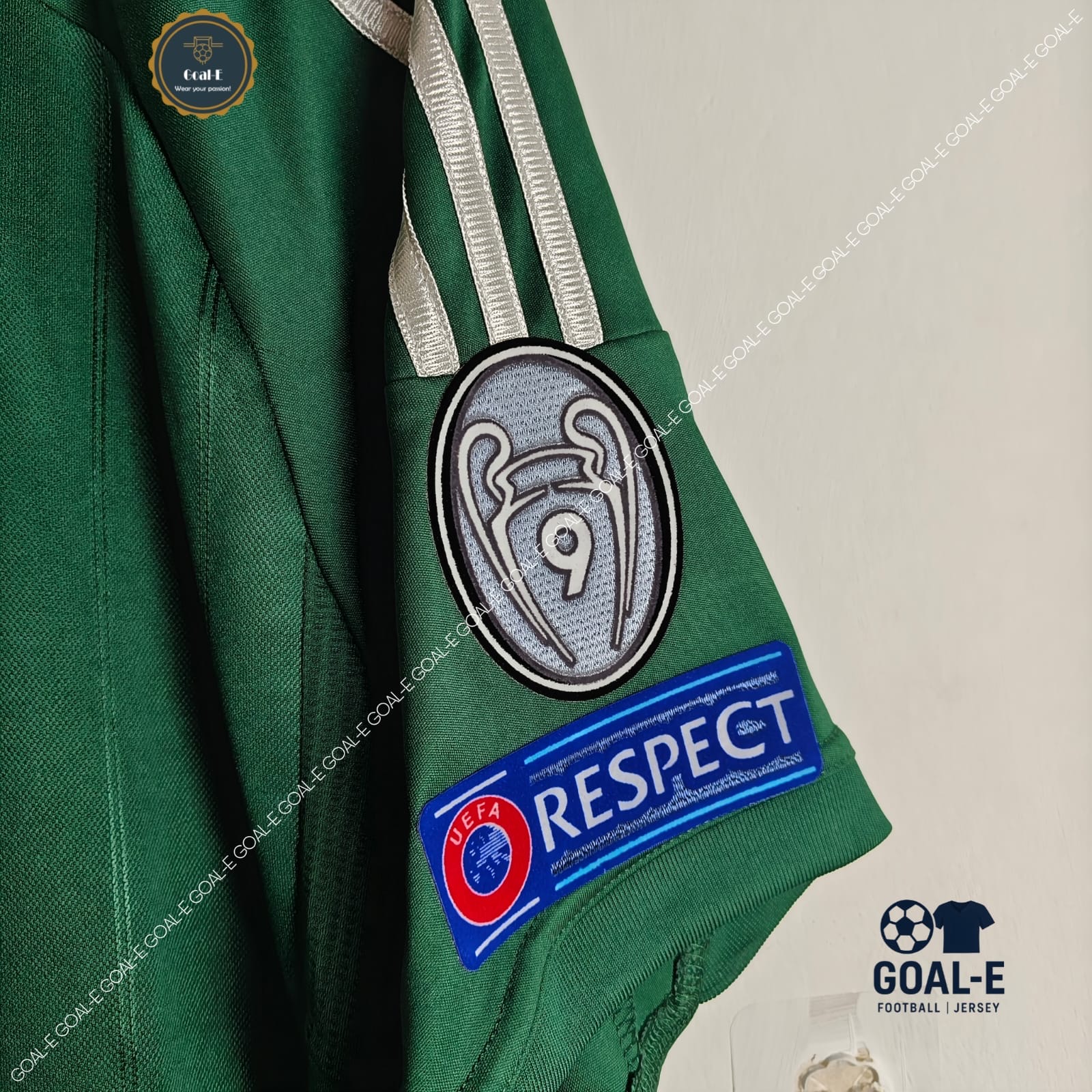 Real Madrid 12/13 Away Kit - Image 2