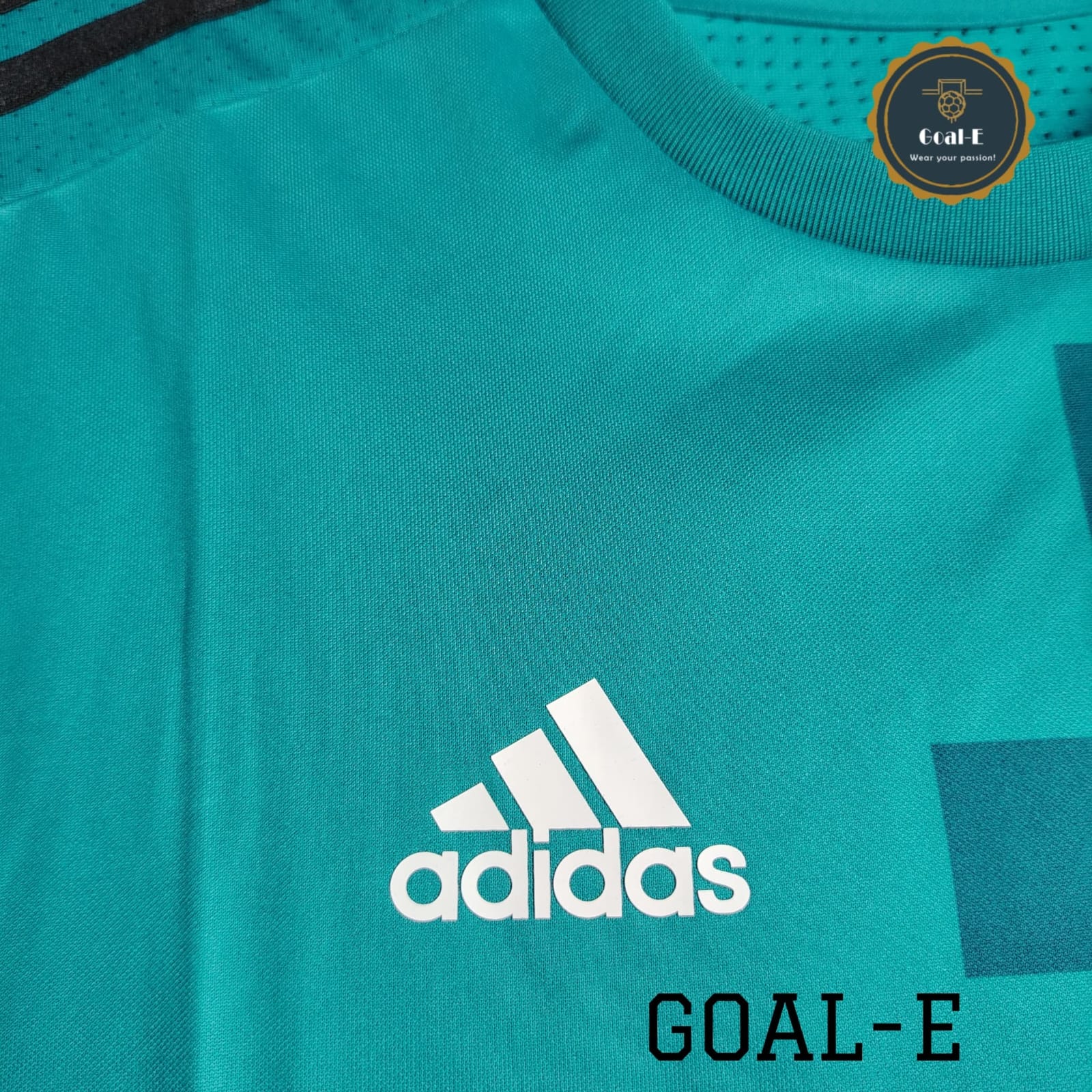 Real Madrid 17/18 Third Kit - Image 4