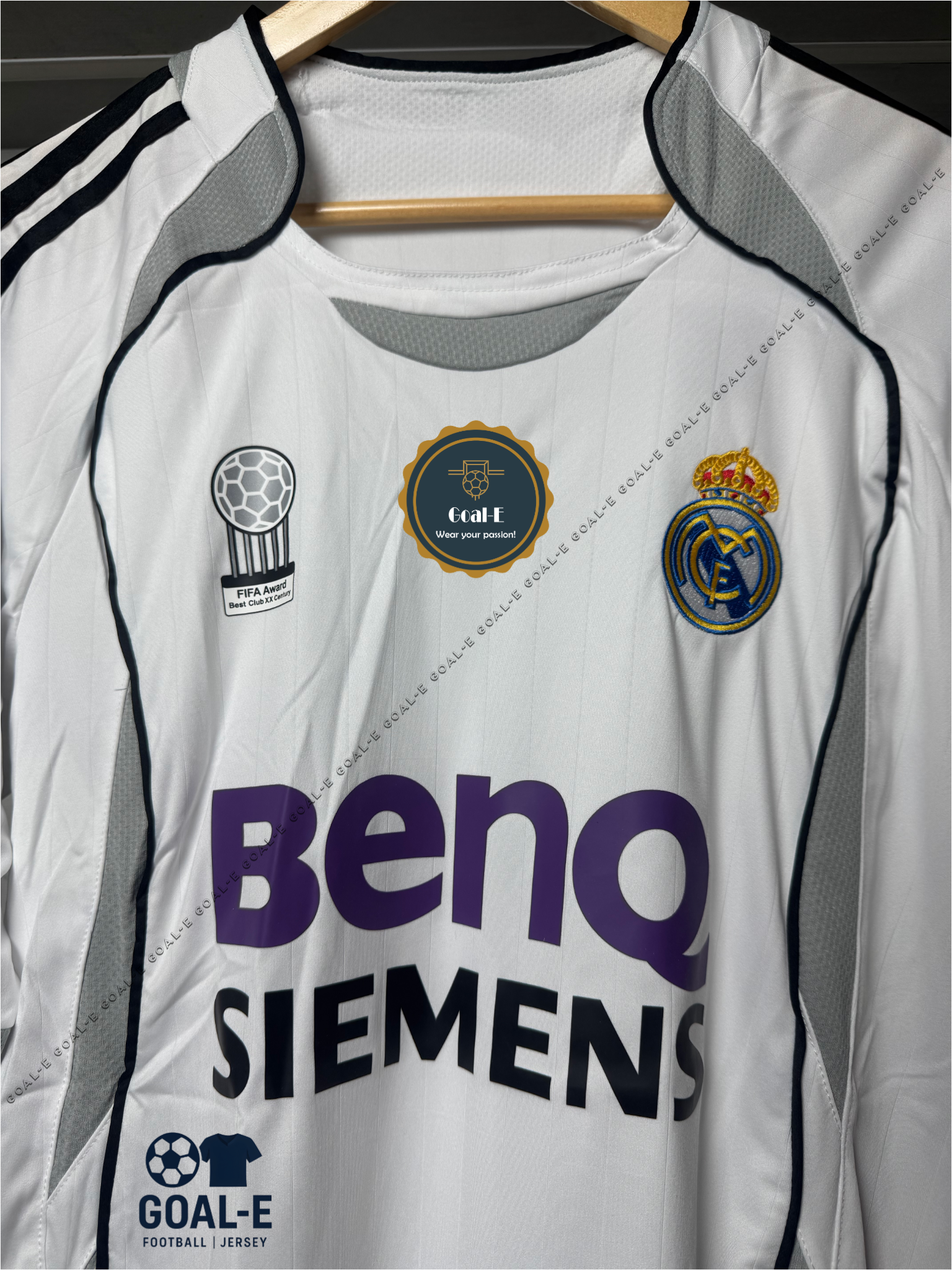 Real Madrid 06/07 Home Kit (Full Sleeves) - Image 2