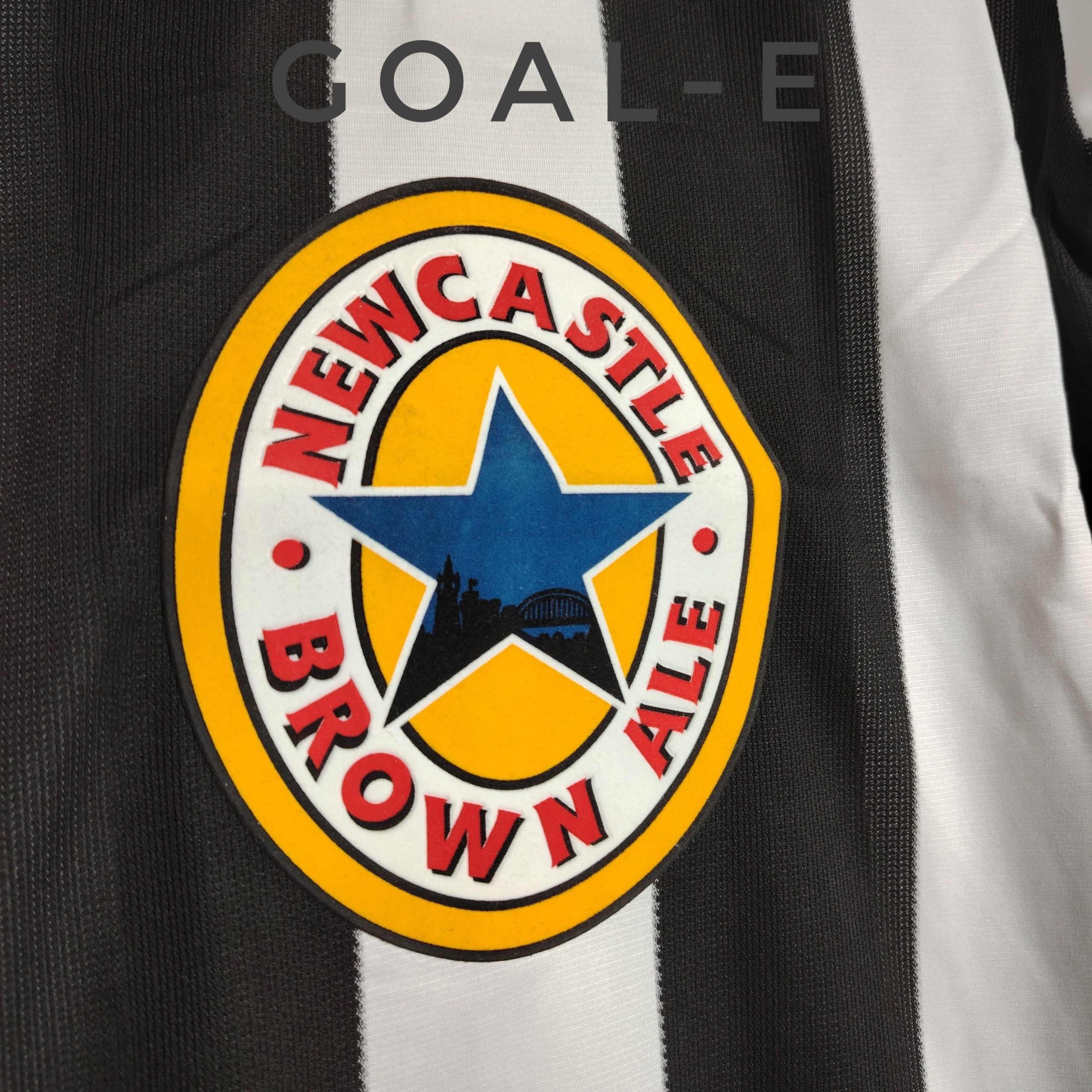 Newcastle 96/97 Home Kit - Image 3