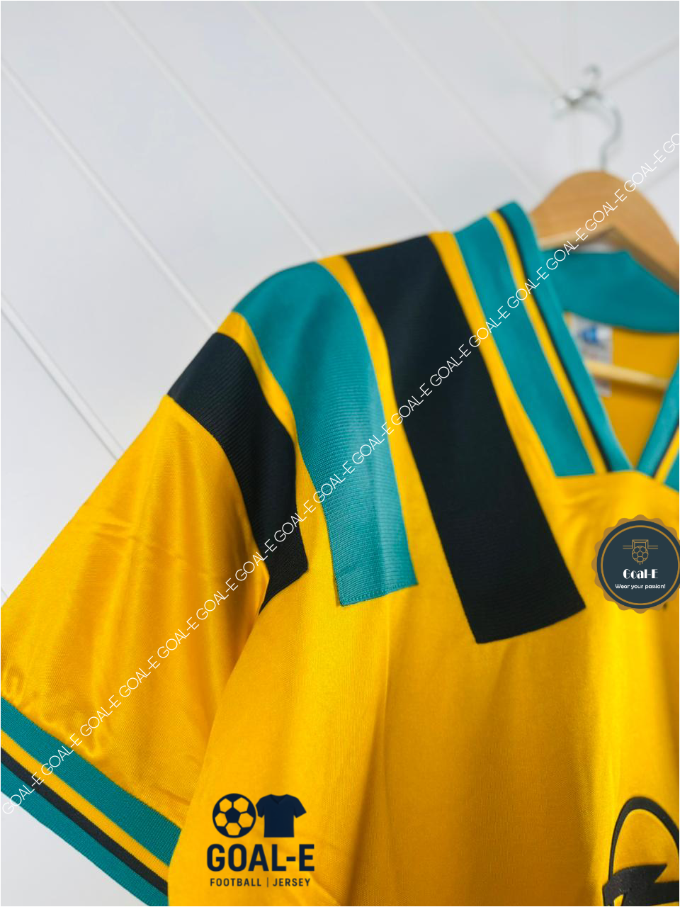 Bayern Munich 1994/95 Away Kit - Image 4