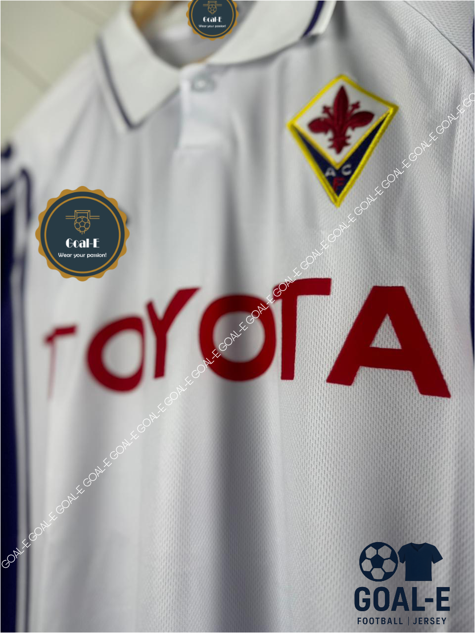 ACF Fiorentina 1998/1999 Away Kit - Image 3