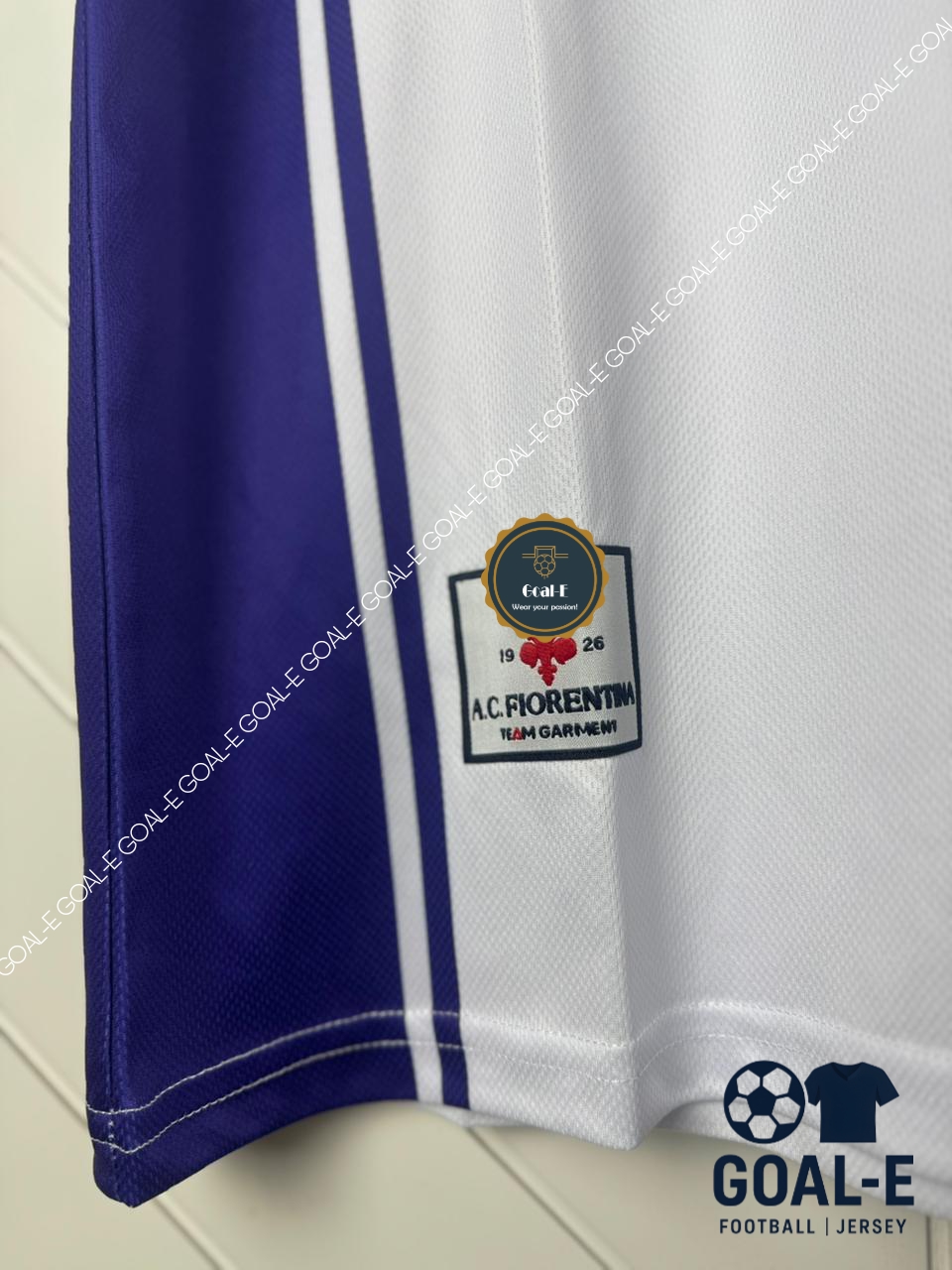 ACF Fiorentina 1998/1999 Away Kit - Image 4