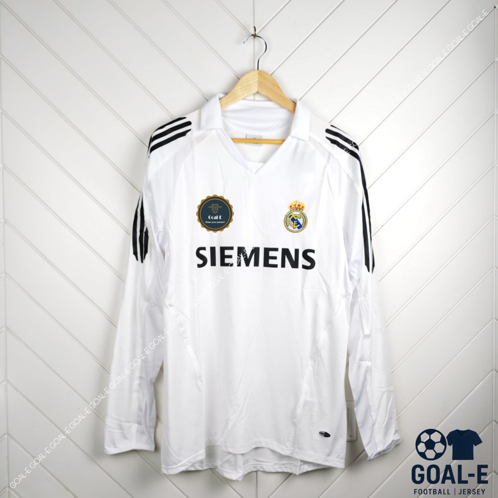 Real Madrid 2005/
06 Home Kit (Full Sleeves)q