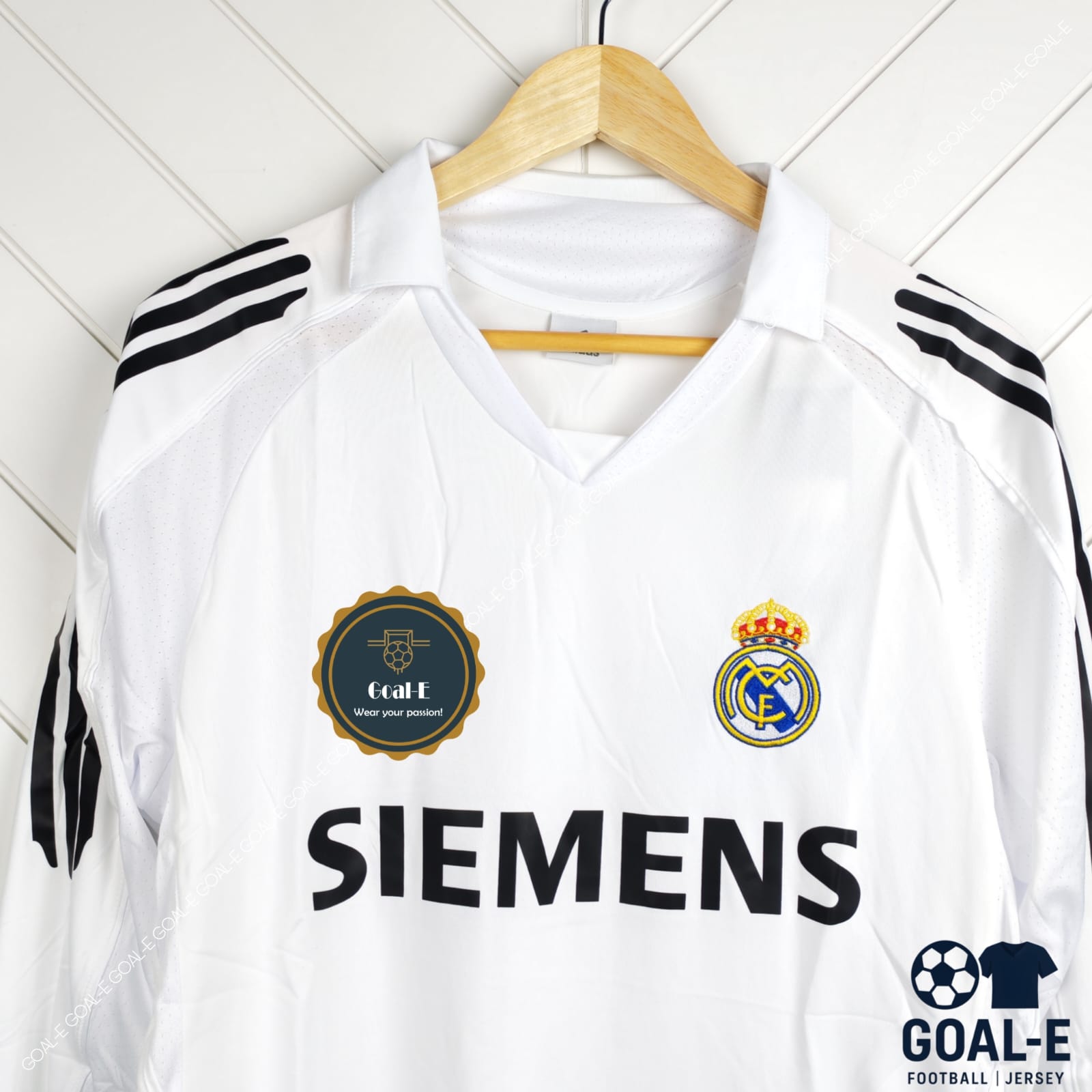 Real Madrid 2005/
06 Home Kit (Full Sleeves)q - Image 2