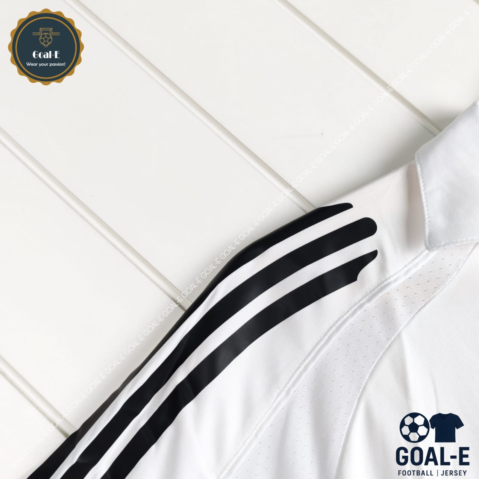 Real Madrid 2005/
06 Home Kit (Full Sleeves)q - Image 3