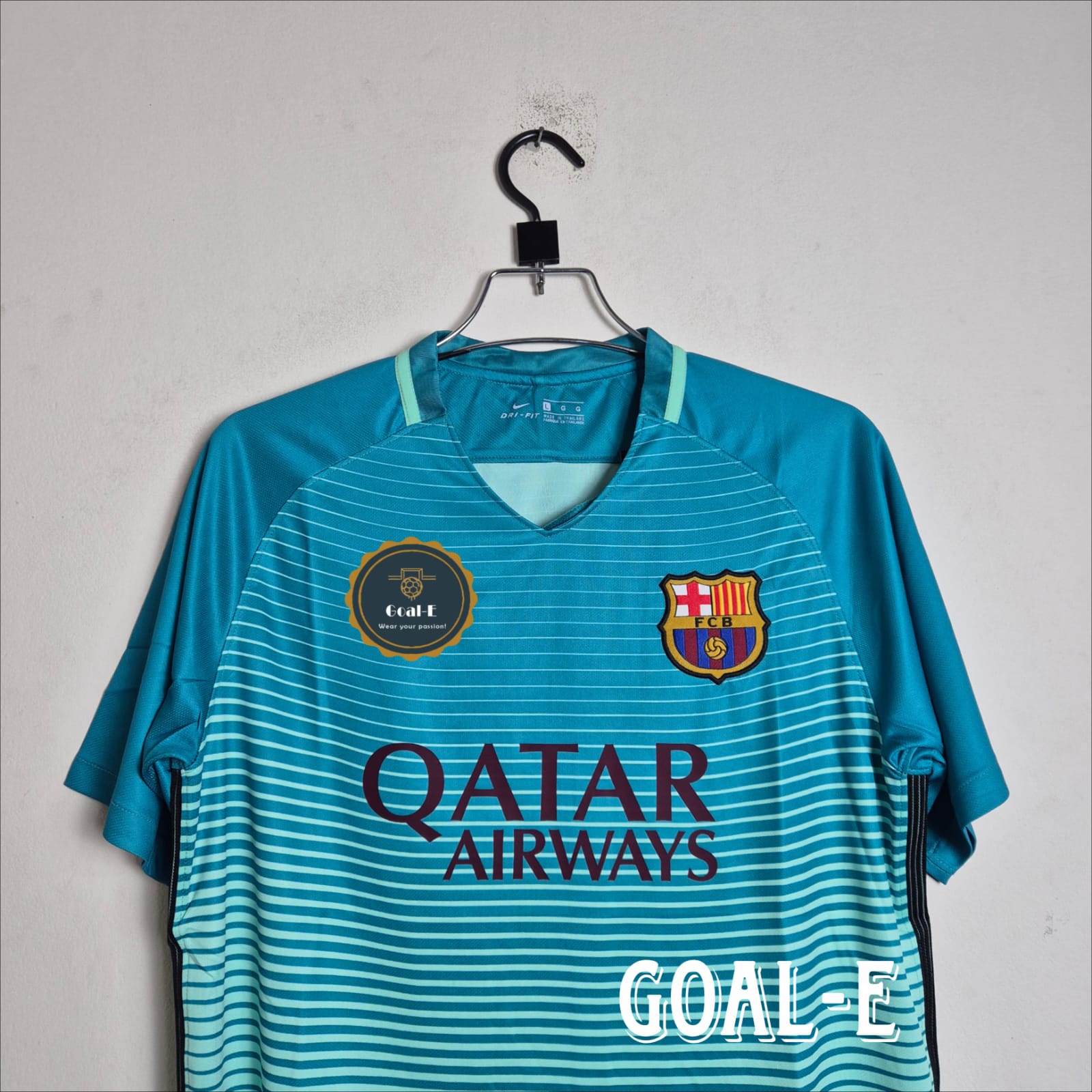 Barcelona 2016/17 Third Kit - Image 2