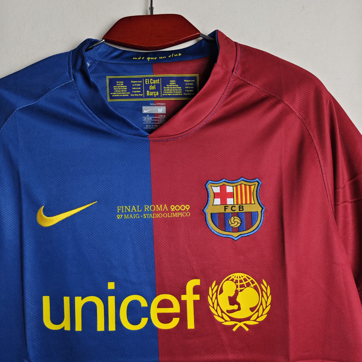 Barcelona 2008/09 Home Kit Half Sleeves (UCL Final) - Image 2