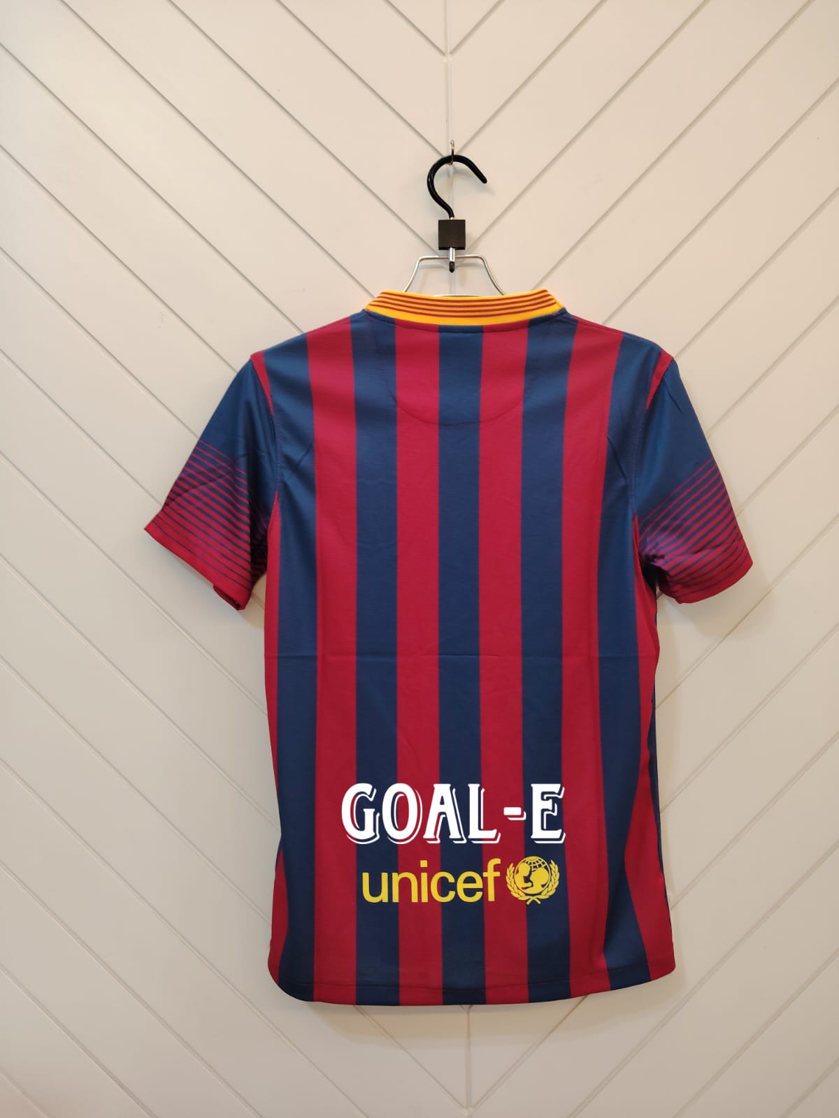 Barcelona 2013/14 Home Kit - Image 4