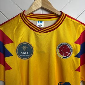 Alternative view of Colombia 1990 Home Kit
