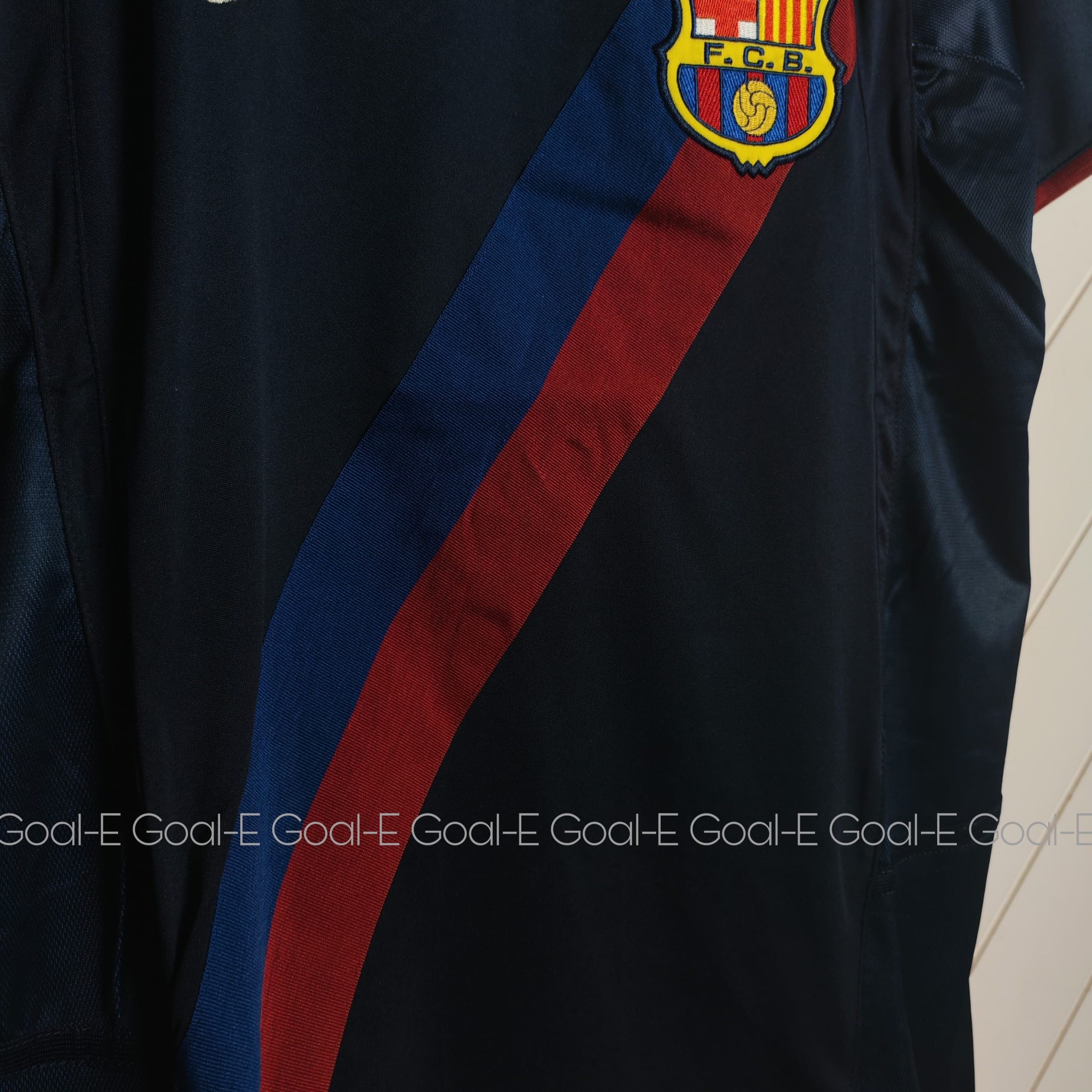 Barcelona 2002/03 Away Kit - Image 3