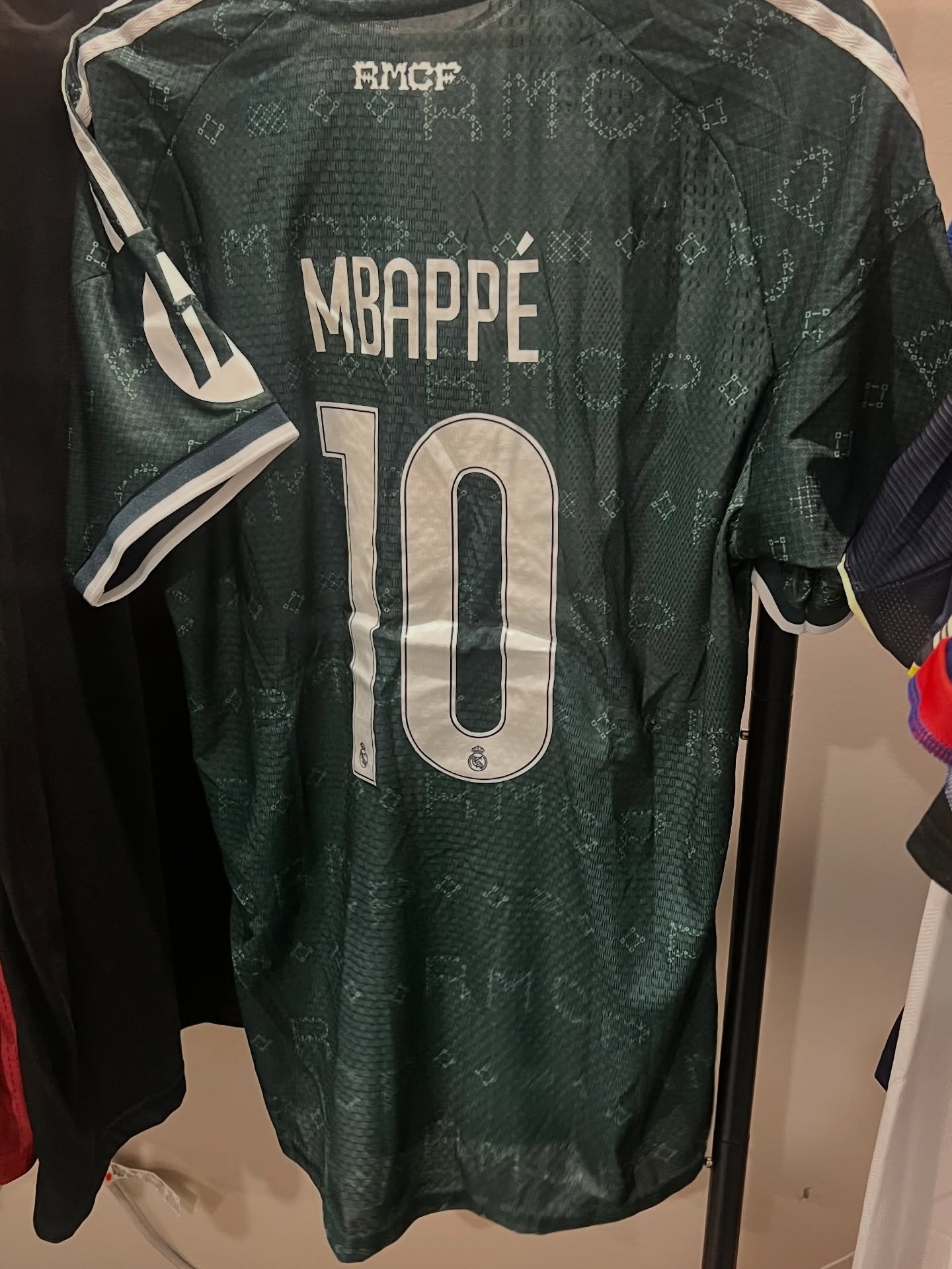 Madrid 26-27 Away Kit (Player Ed) - Image 2