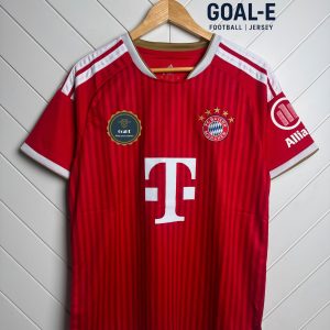 Bayern Home 26-27 Kit