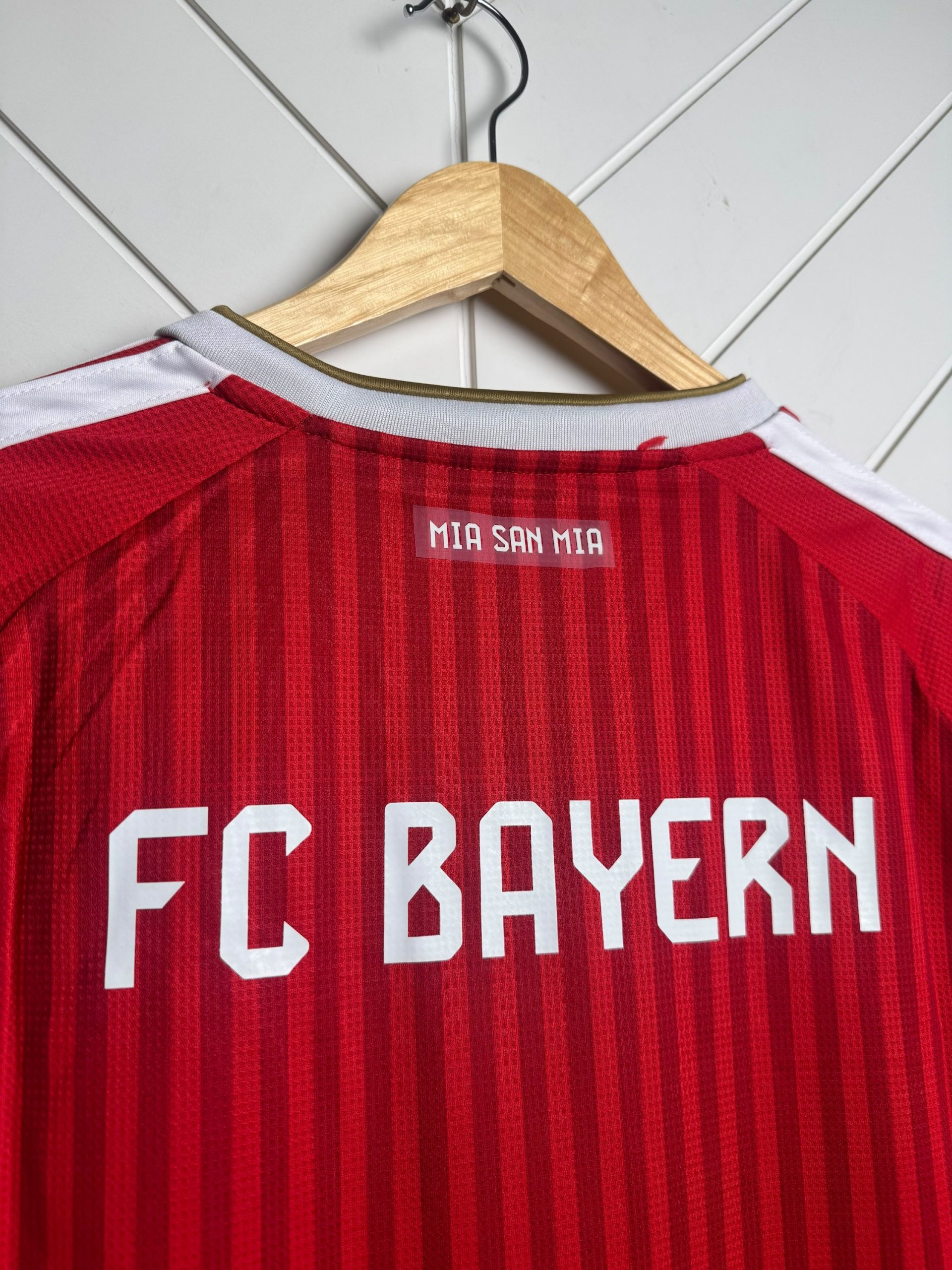 Bayern Home 26-27 Kit - Image 4