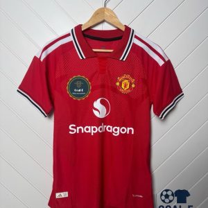 Manchester United 26-27 Home Kit