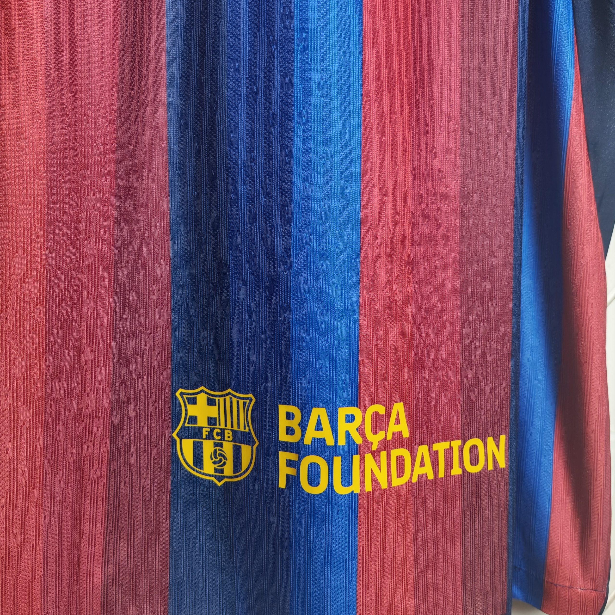 Barcelona 26-27 Home Kit - Image 6