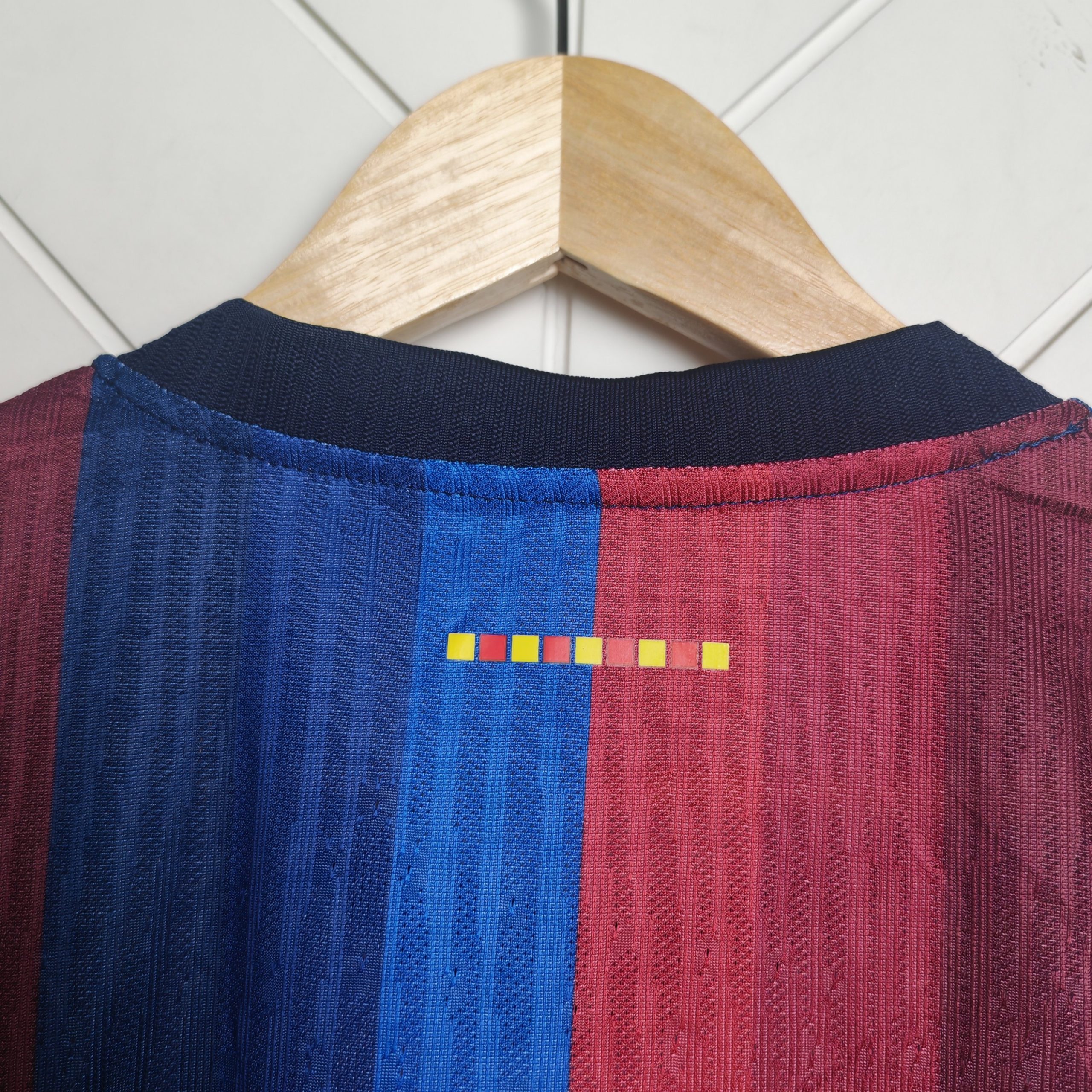 Barcelona 26-27 Home Kit - Image 5