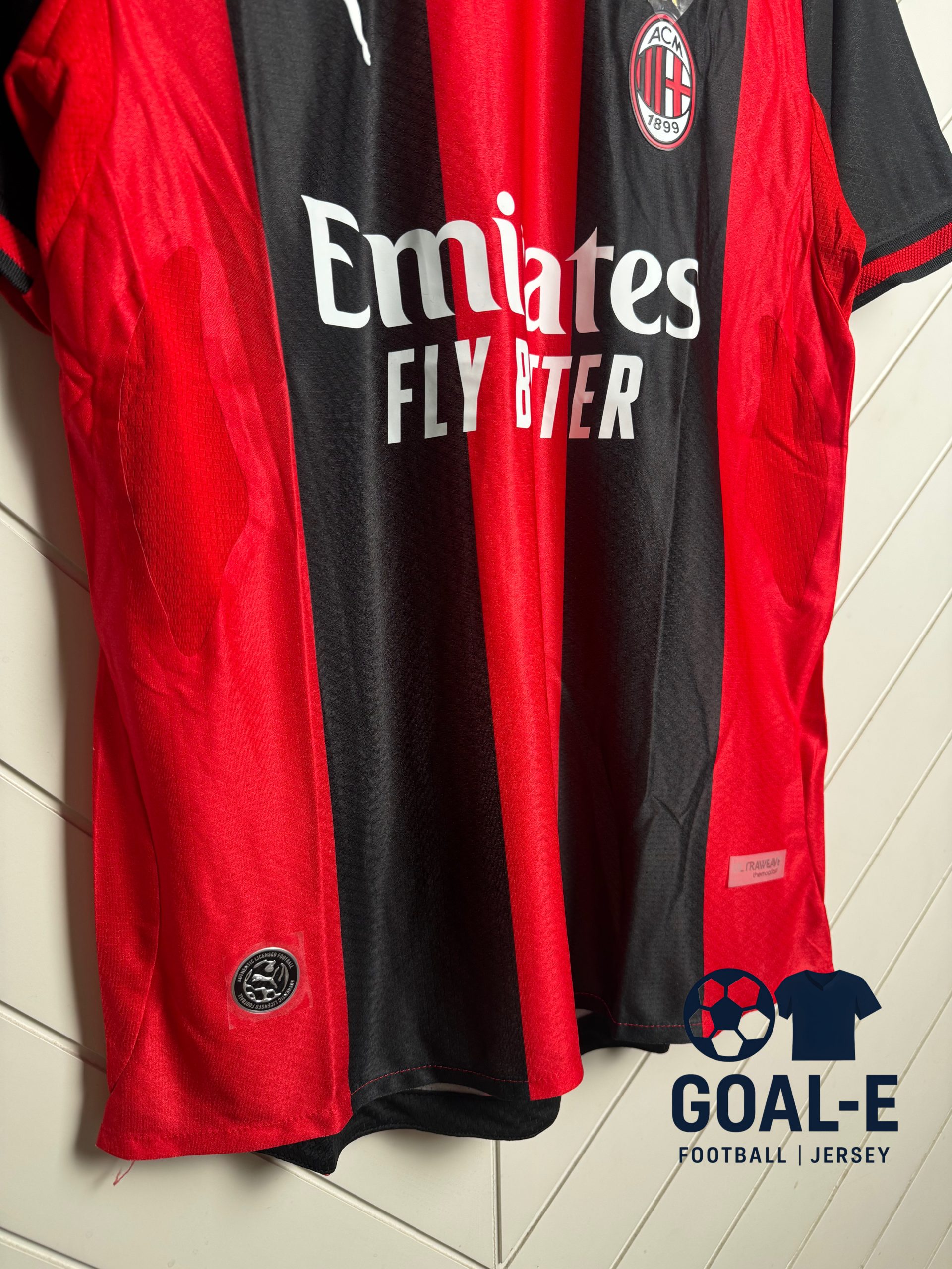 AC Milan 2026/27 Home Kit - Image 4