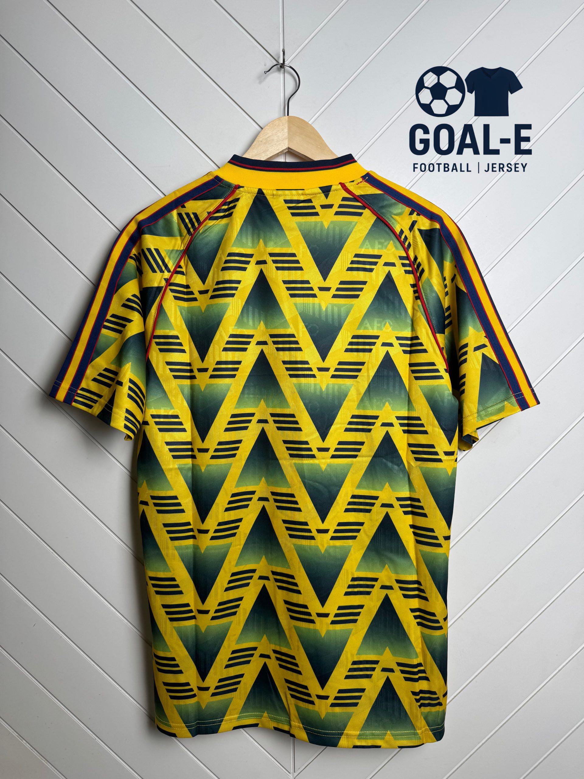 Arsenal 1991-93 Away kit - Image 6